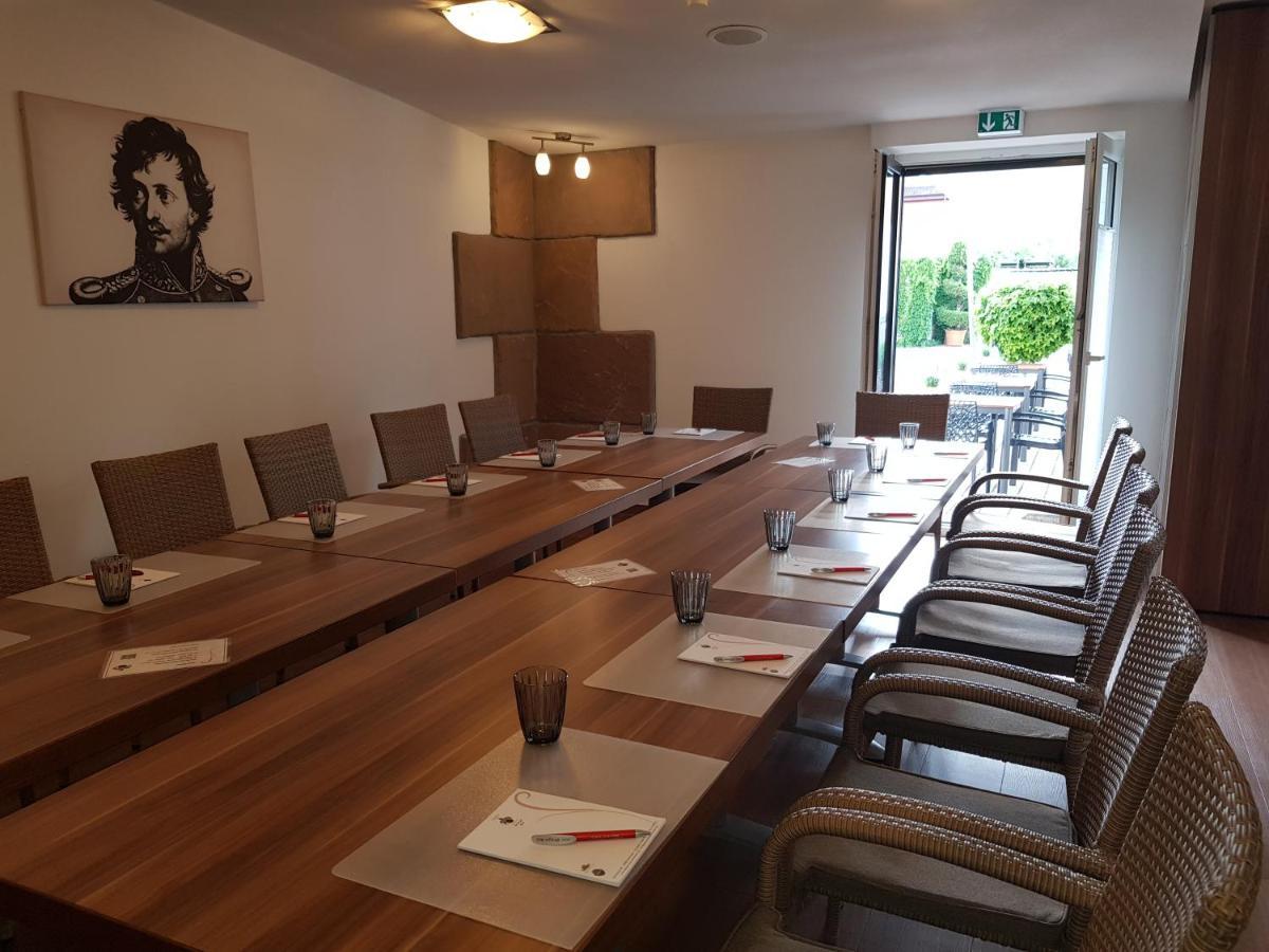 Hotel-Restaurant Pfaelzer Hof イデンコーベン エクステリア 写真
