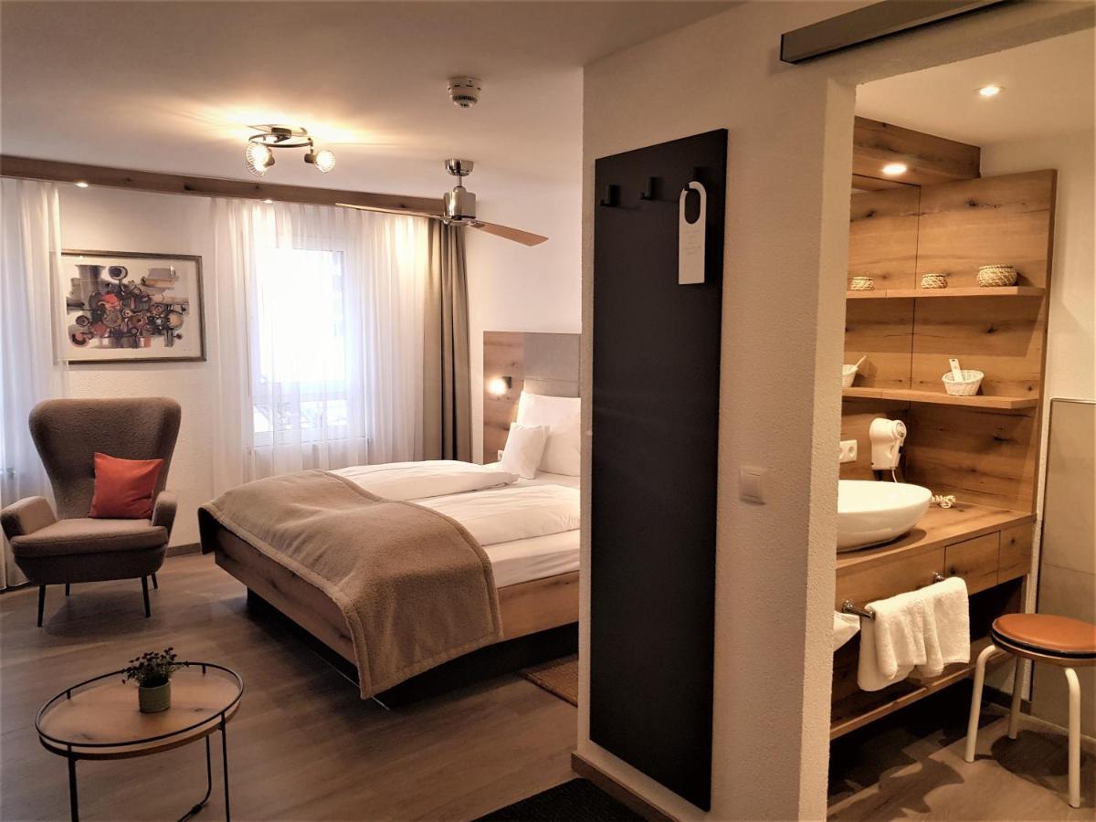 Hotel-Restaurant Pfaelzer Hof イデンコーベン エクステリア 写真