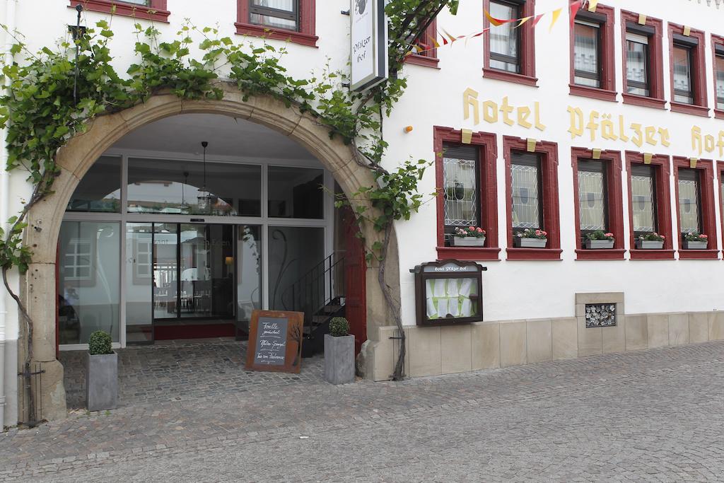Hotel-Restaurant Pfaelzer Hof イデンコーベン エクステリア 写真